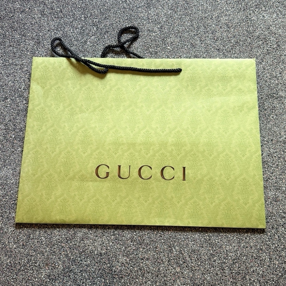 GUCCI Authentic Paper Shopping Gift Bag Tote Green Damask Print Embossed 23x17x8